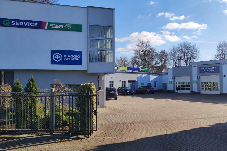 Q SERVICE CASTROL Darkat